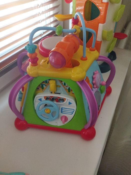 Дитячі розвиваючі іграшки