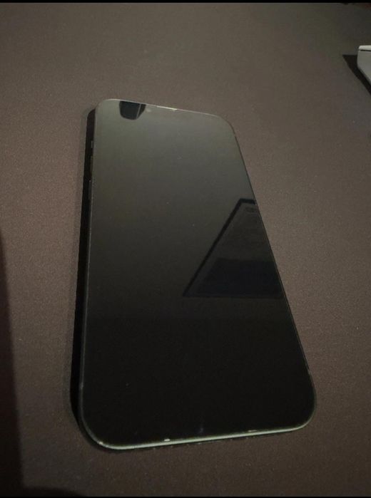 iPhone 13 estado de novo