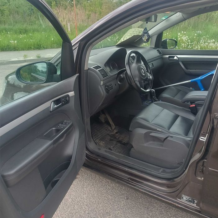 Volkswagen Touran, 2013 рік