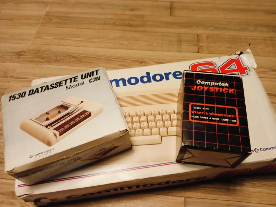 Commodore C 64 fainy zestaw