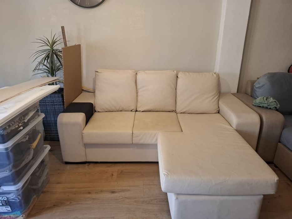 Sofá com chaise long