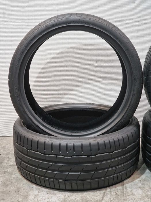 4 Pneus 235/35R19 HANKOOK Semi Novos