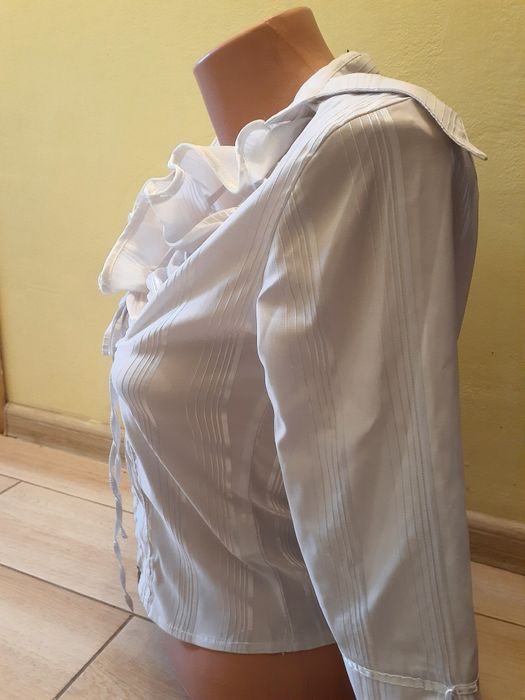 Блуза біла нарядна блузка