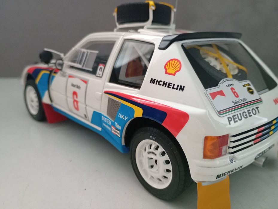 Miniaturas de carros 1.18