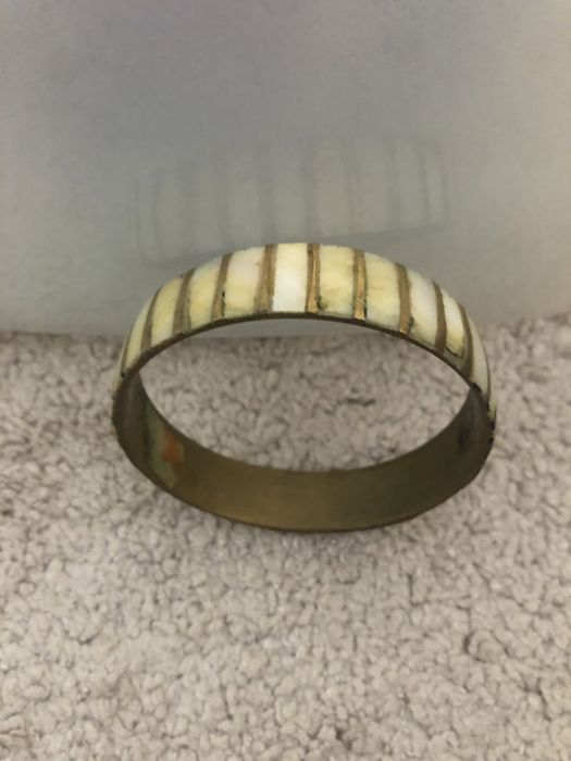 Pulseiras como novas