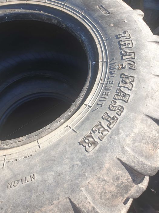 Opony bkt 33x15.50-15