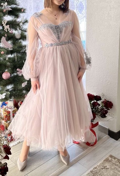 Вечірня сукня