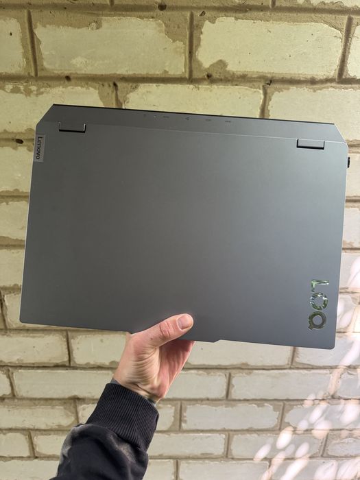 Продам новый ноутбук Lenovo LOQ 15ARP9  на гарантии