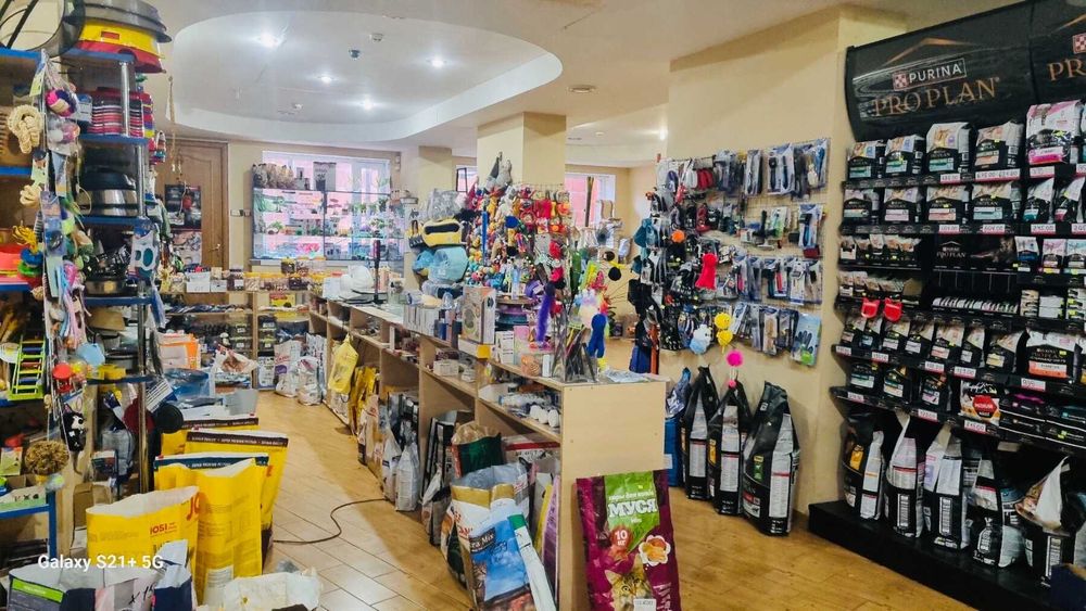 Продам помещение 177 кв.м. на ул.Анні Ахматовой 13,Позняки