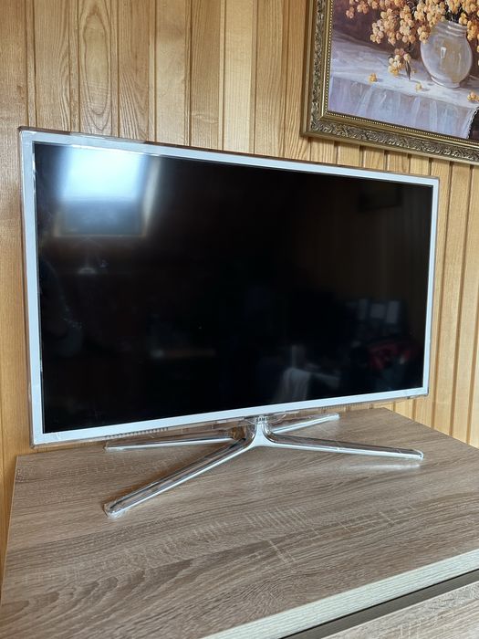 Телевізор Samsung UE32ES6710S (32 дюйми, slim, full HD, smart TV)
