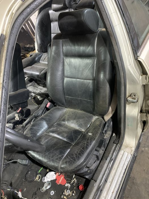 Сидіння, сидения BMW, бмв. Е32/34. Чорна шкіра