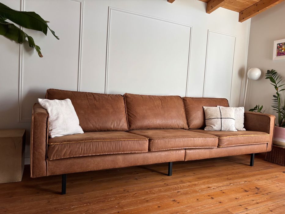 Sofa 3 lugares em couro reciclado
