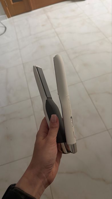 Випрямляч GHD Unplugged Cordless Hair Straightener