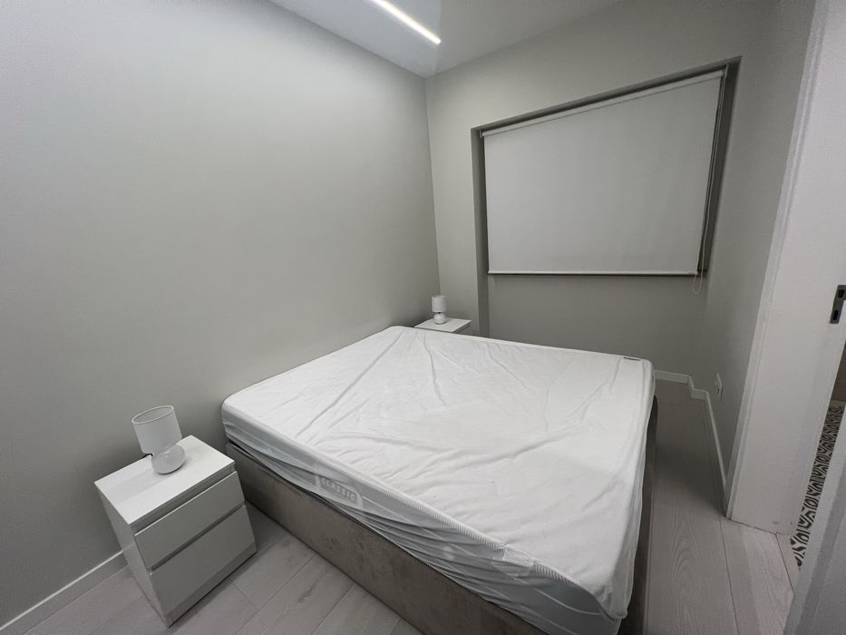 Alugo quarto de casal