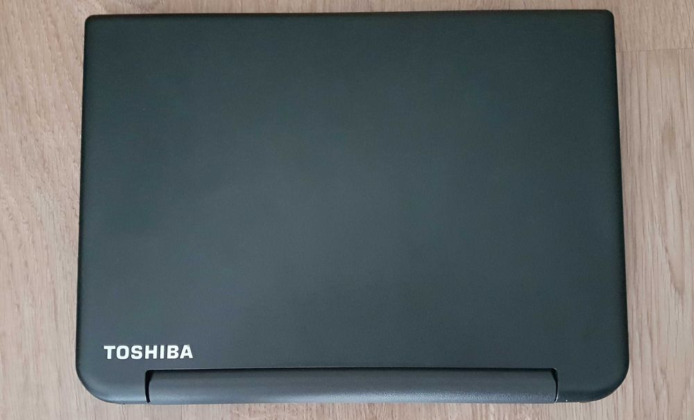 TOSHIBA Satellite Pro NB10-A-105