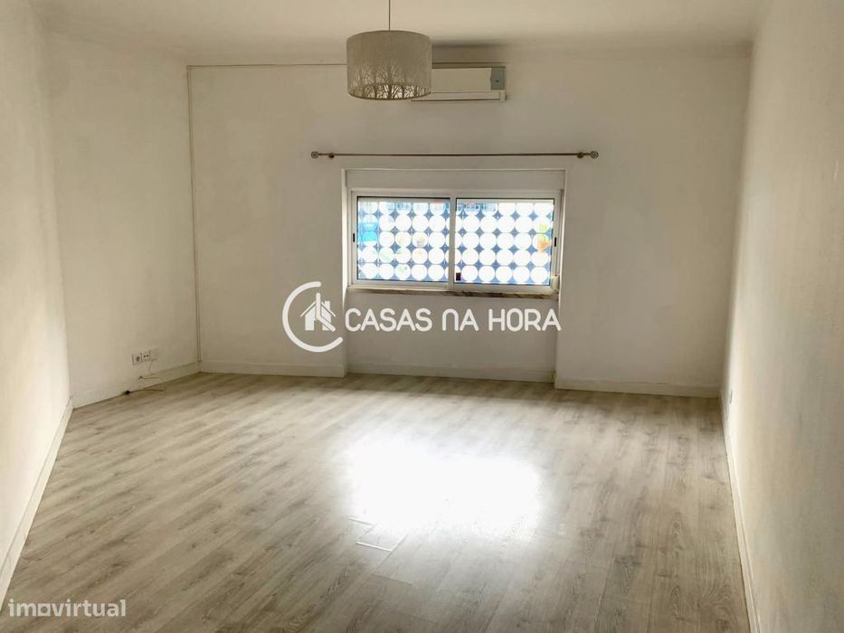 Apartamento T1 Charneca da Caparica