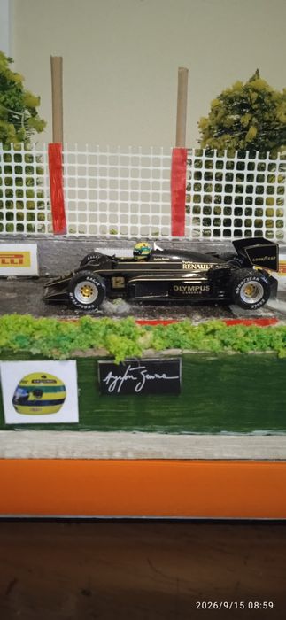 Diorama Senna GP Portugal 1985