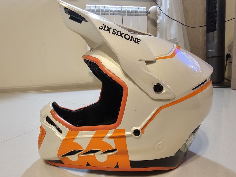 Kask 661 Cross Bike plus pancerz