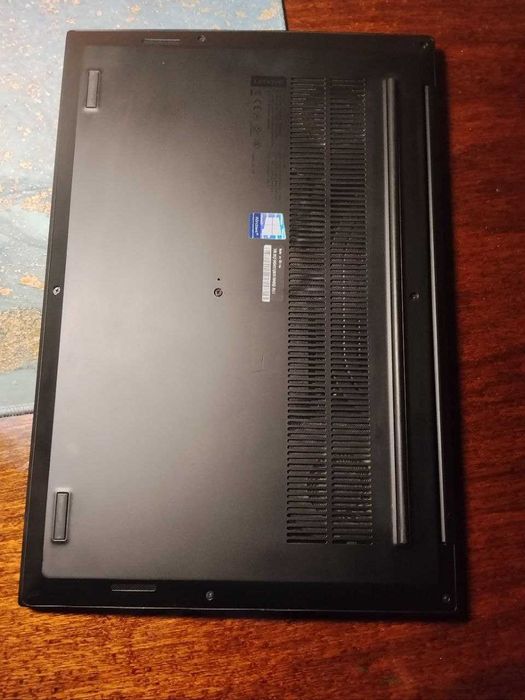 ноутбук lenovo think pad p1 gen2 хороща робоча станція для роботи і 3д