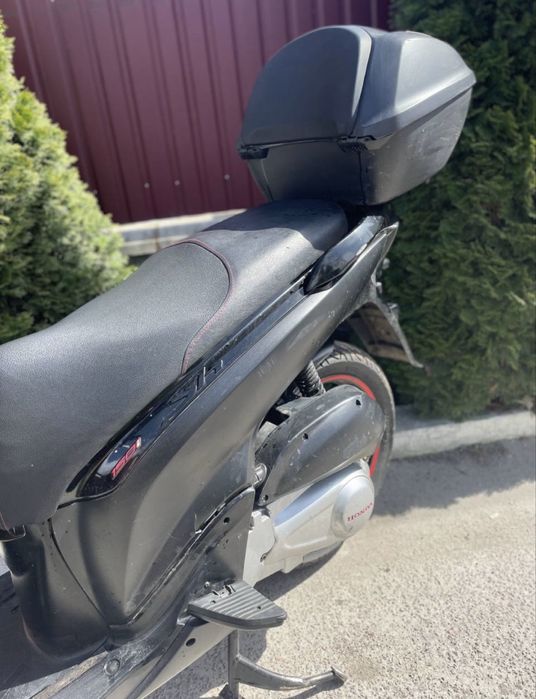 Продам мопед honda sh 150i