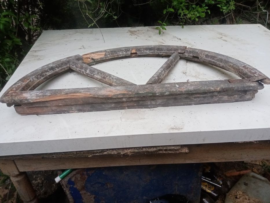 skrzydła starych okien