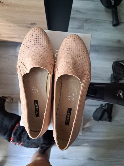 Pudrowe espadryle