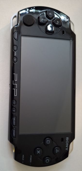 Sony PSP 2004 Slim Preta + Carregador Original Sony + Jogo