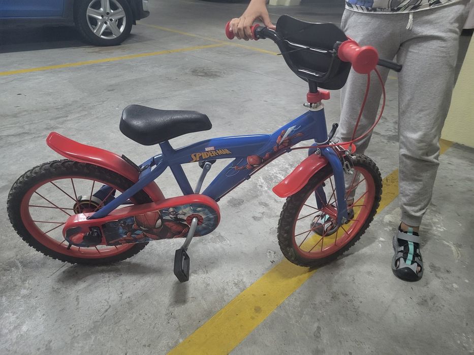 Bicicleta e trotinete