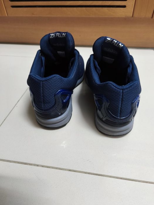 Tênis adidas azuis