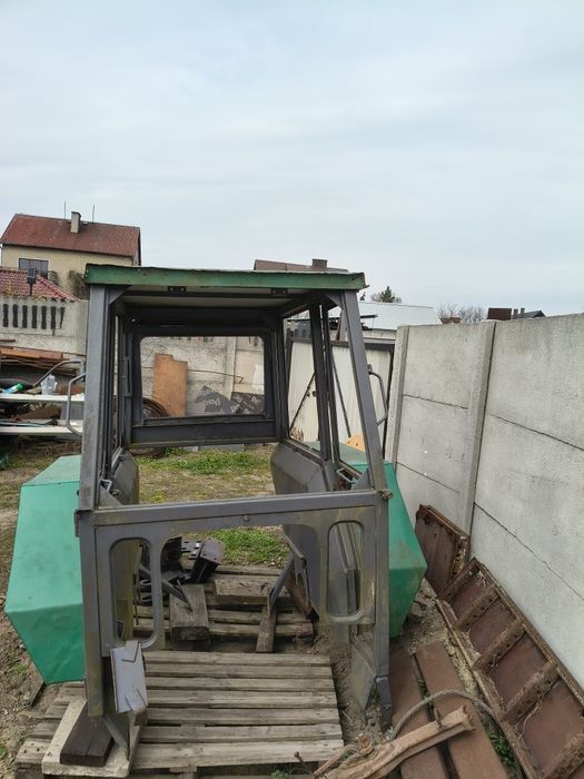Kabina do ciągnika c360