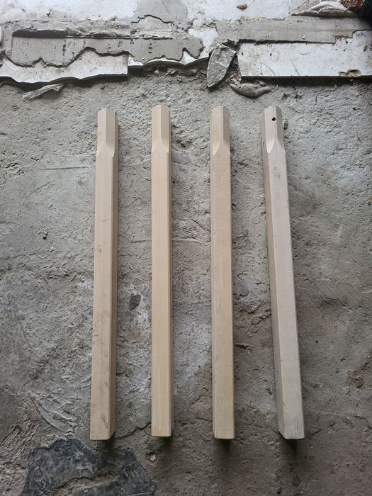 Noga meblowa do stołu drewno