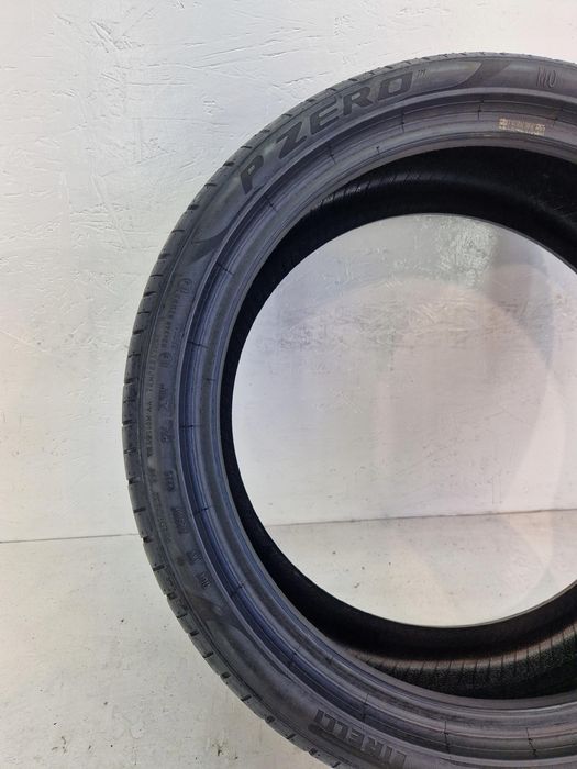 Opona Pirelli P Zero 225/40r19 93W