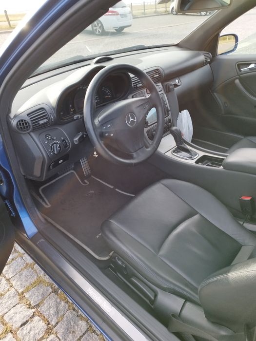 Mercedes coupé 220 CDI (150cv) automático