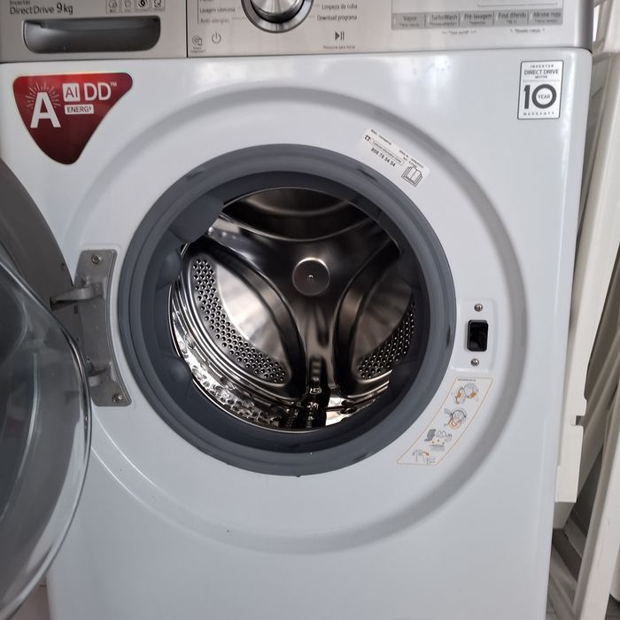 Máquina de lavar roupa LG, 9 kg, eficiência energética A,