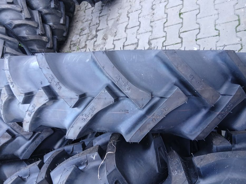 9.5-32 pr8 SWT, 230/95R32(9.5R32) Т 25,Т 16