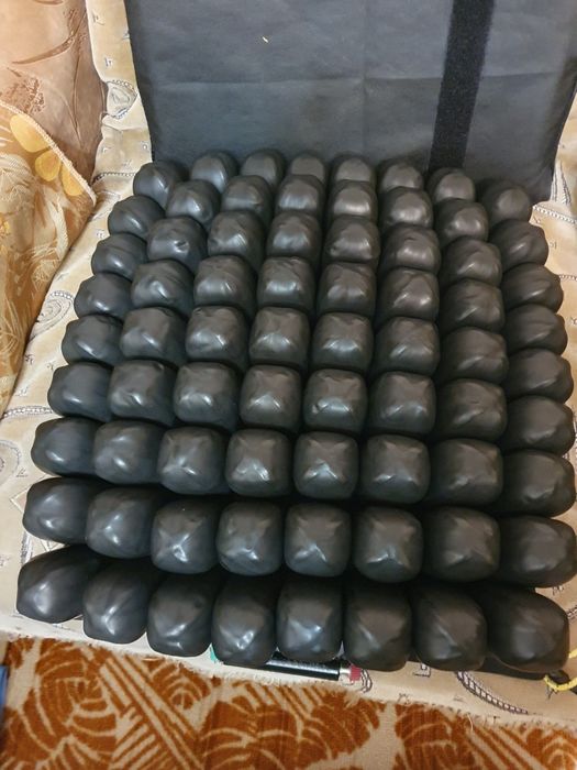 Противопролежневі подушки Roho Star Varilite.Розміри в описі