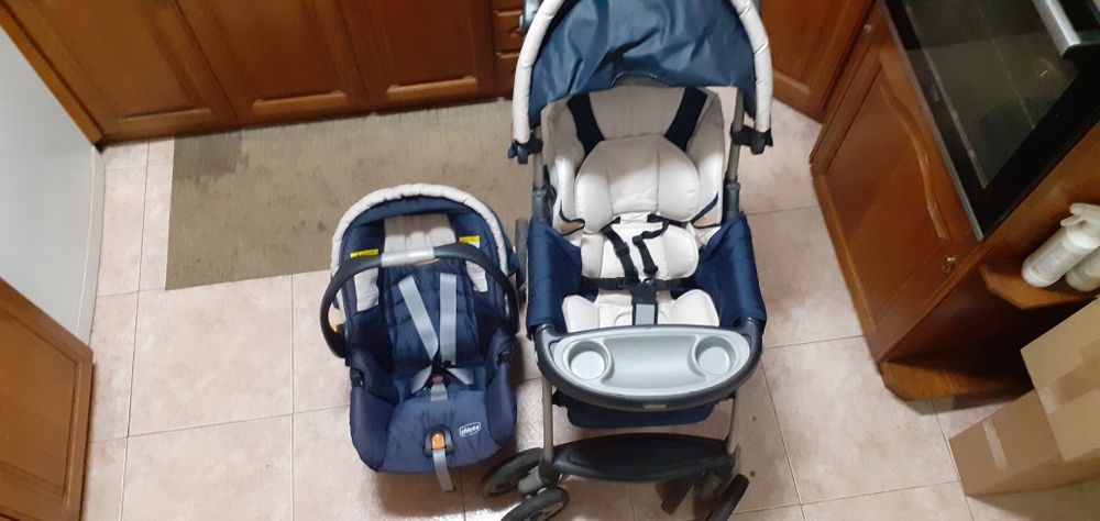 Carrinho de bebé Chico