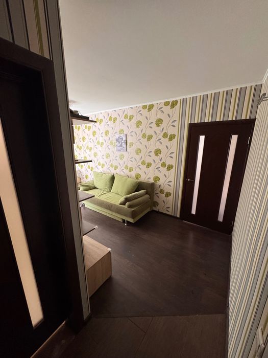 Продам 2-комнатную квартиру