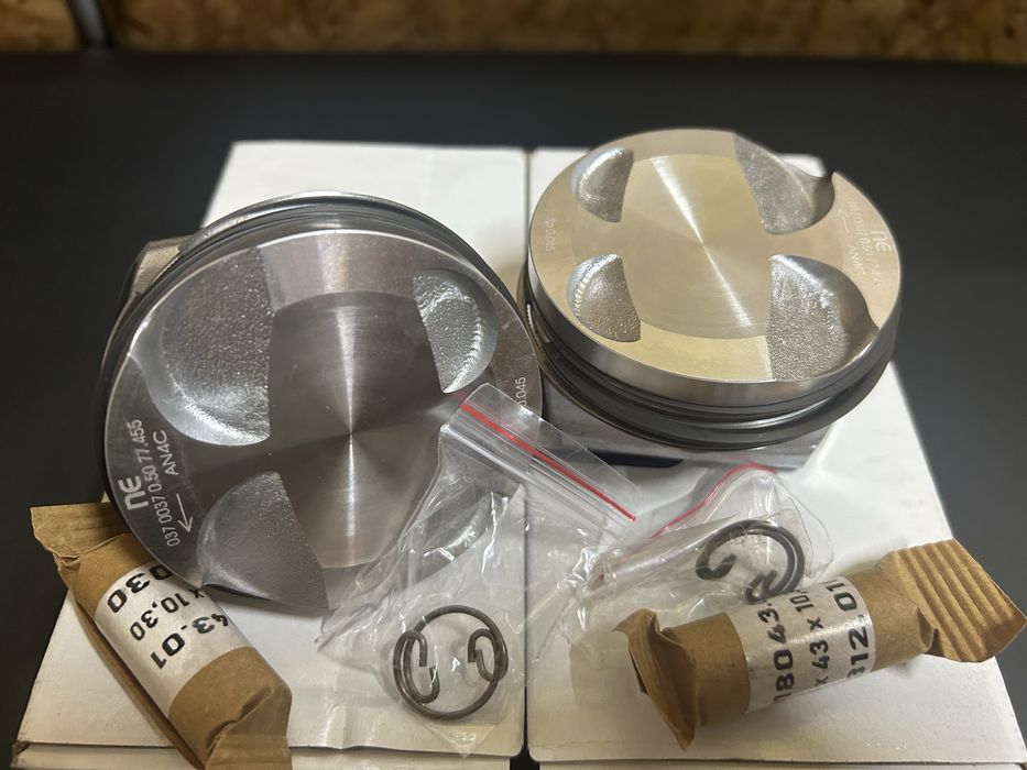 Поршні з кільцями EP6