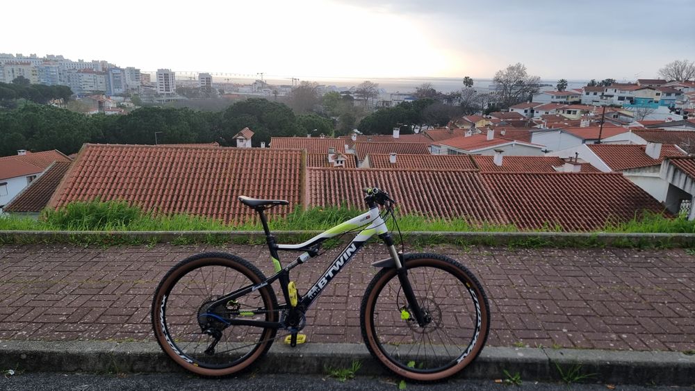 Bicicleta btt  Btwin 560s