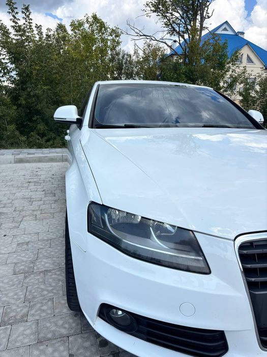 Продам Ауді а4b8