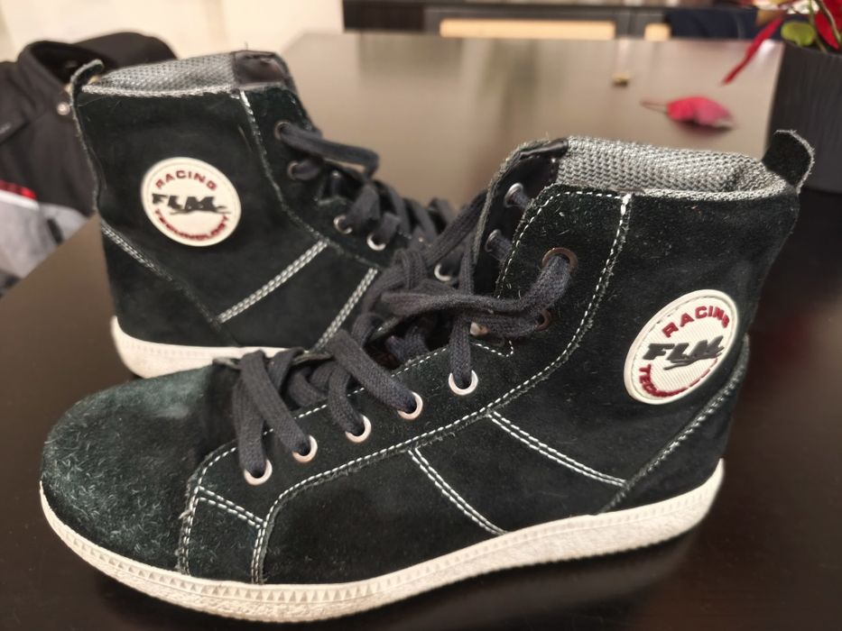 Botas mota marca FLM