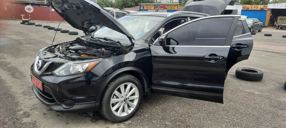 Продам нещодавно пригнаний з США NISSAN Rogue Sport у комплектації SV