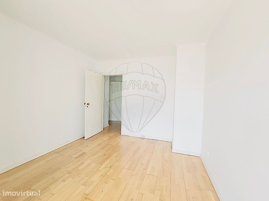 Apartamento T1 para arrendamento