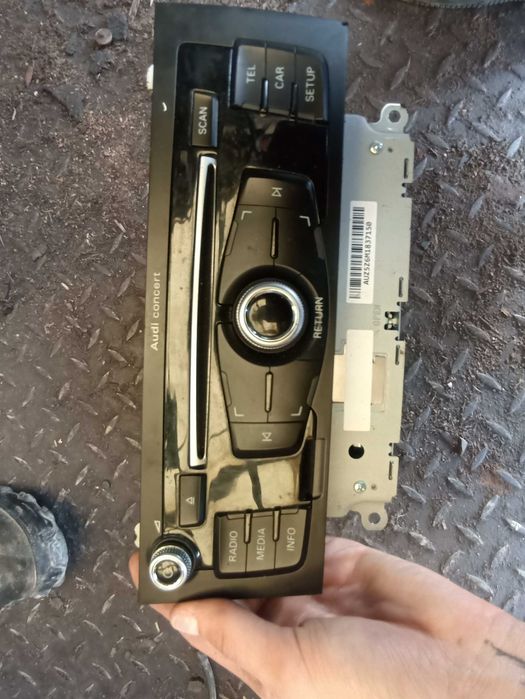 Radio CD SD Audi Concert A4 B8 A5 Q5 8R1035186N