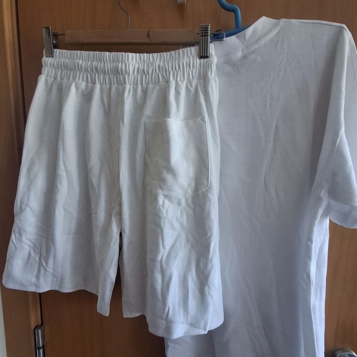 Conjunto Louis Vuitton Homem – T-Shirt + Calções | Verão