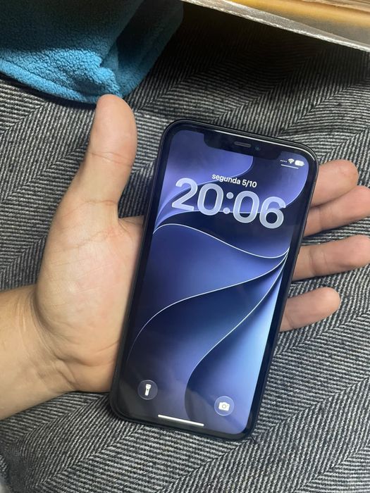 Iphone 11 com bateria nova