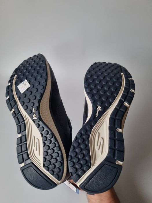 Oeygonalne Buty Skechers Go Run Rozmiar 44 Nowe