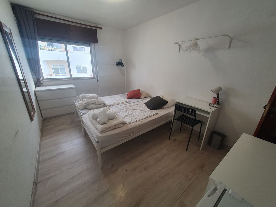 Quarto para arrenda no centro de Faro
