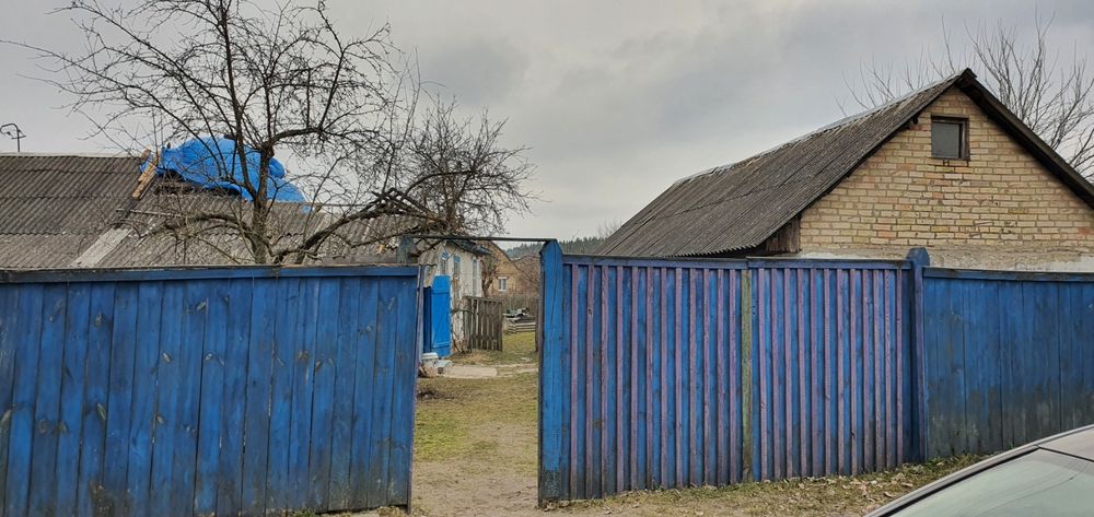 Бабинці-продам ділянку  15 сот з будівлями!